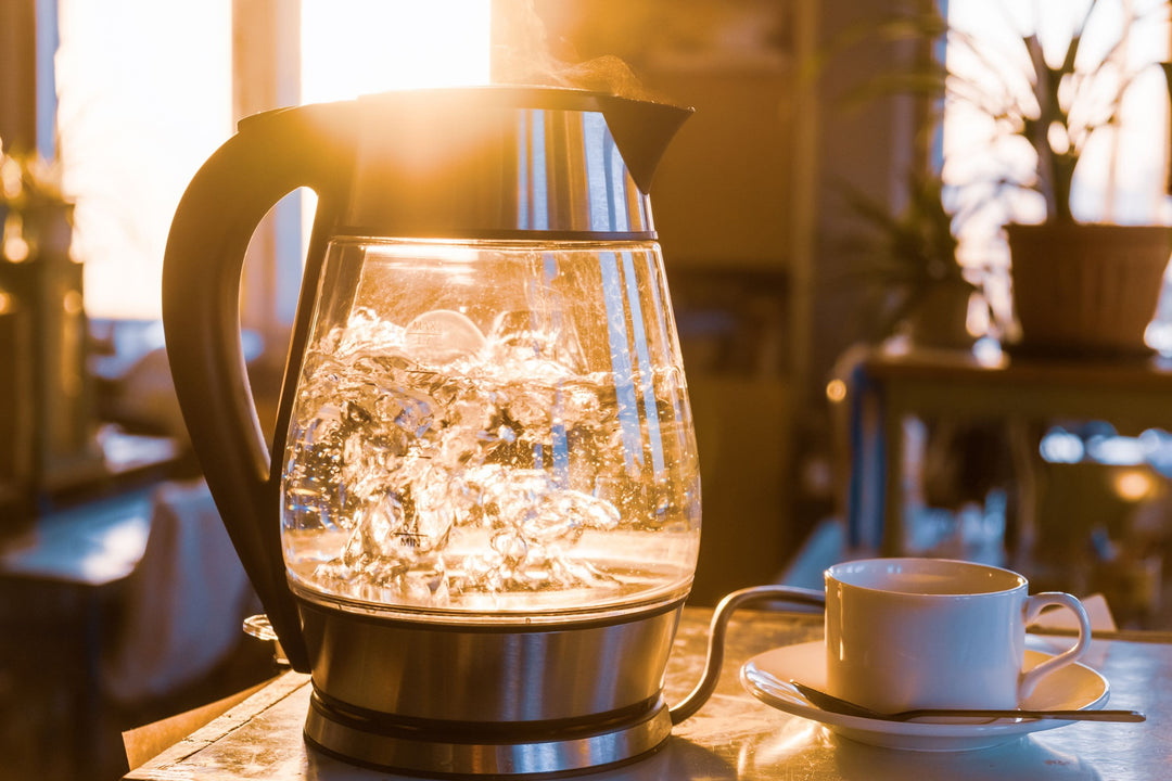 Can You Put Boiling Water in a Shaker Cup?